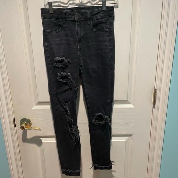 American Eagle, size 4 regular straight jeans(stretchy) - Picture 1 of 4